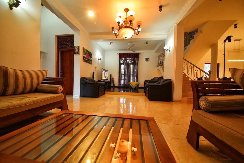Asian Villa Негомбо Экстерьер фото